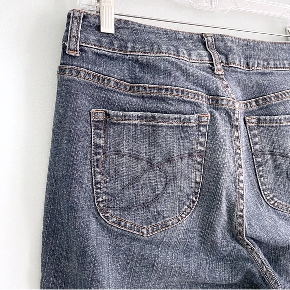 Chico's Platinum Boyfriend Jeans in Size 1 Short - Picture 5 of 6